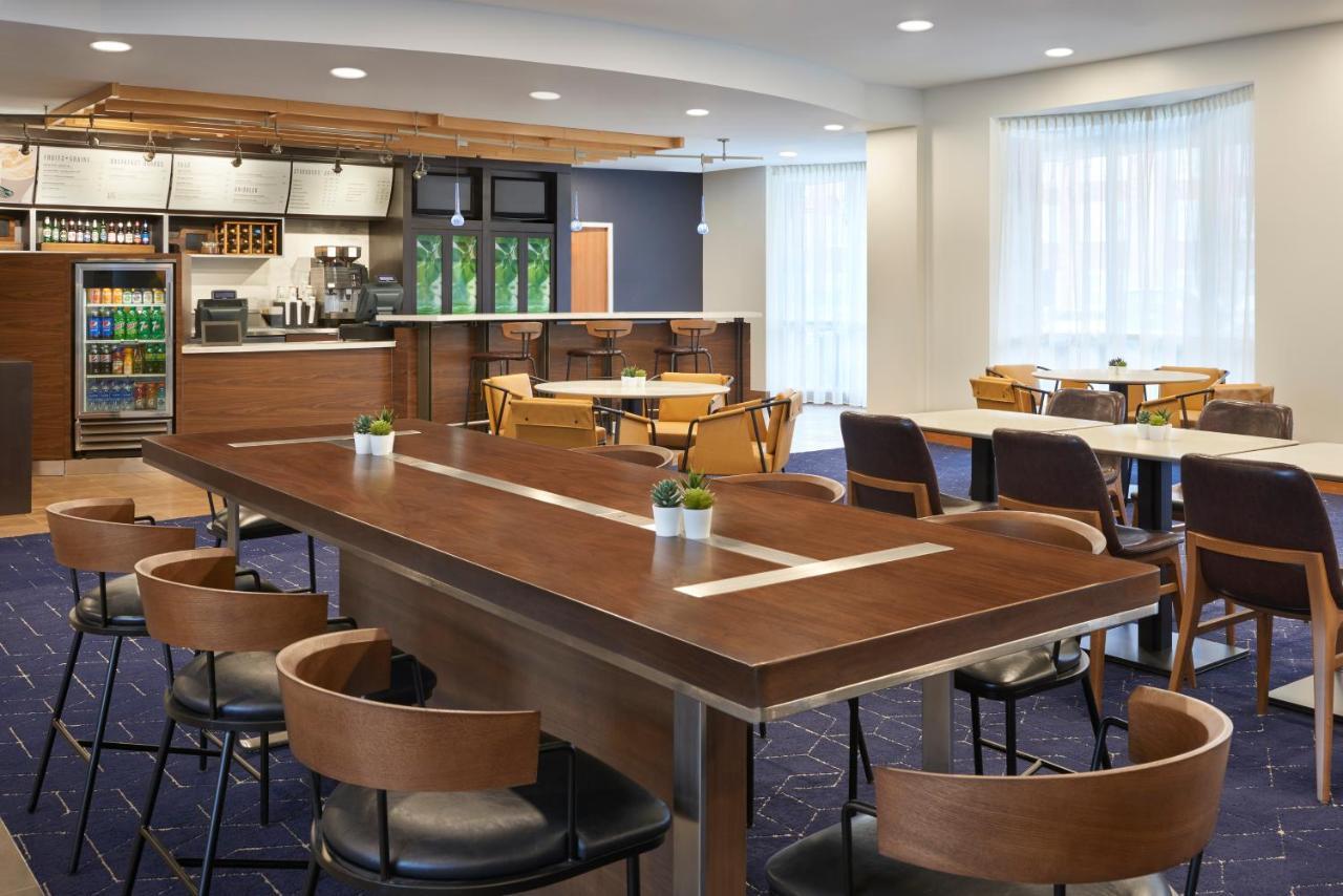 Courtyard By Marriott Toronto Mississauga/Meadowvale Hotell Eksteriør bilde