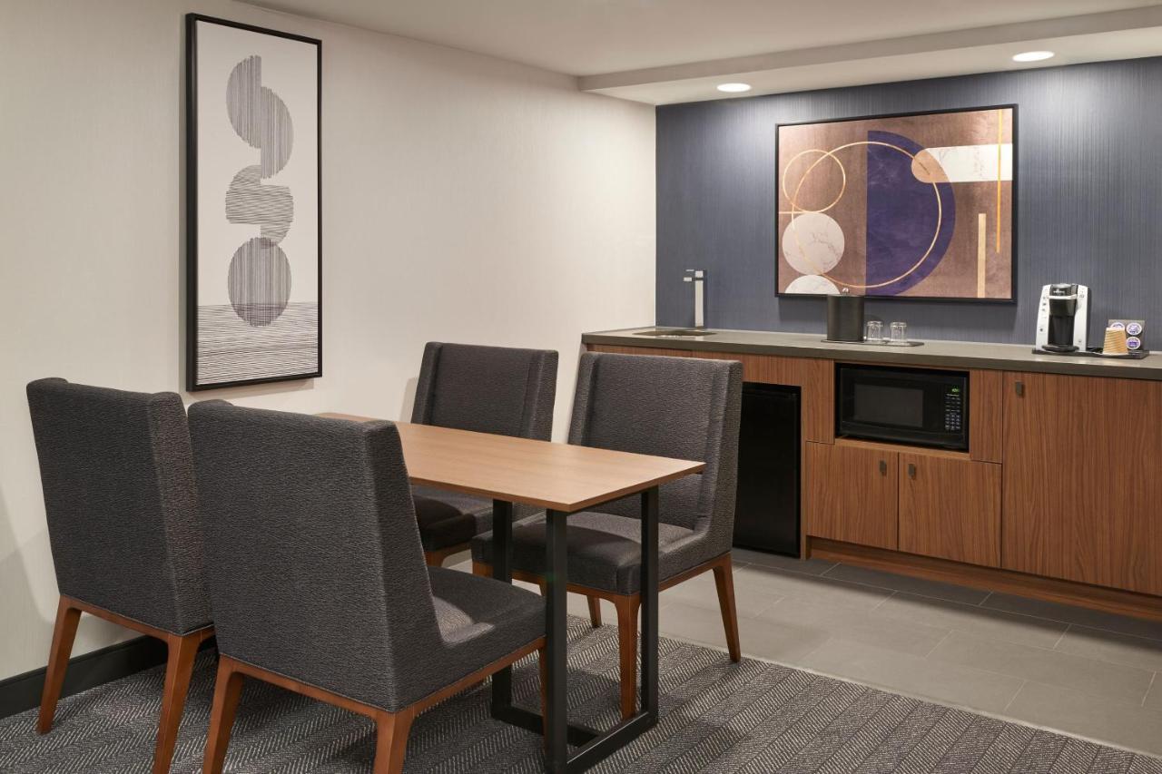 Courtyard By Marriott Toronto Mississauga/Meadowvale Hotell Eksteriør bilde